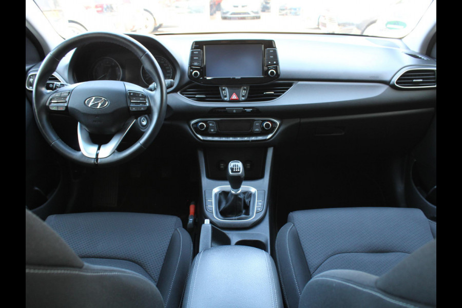 Hyundai i30 Wagon 1.0 T-GDI Comfort | APPLE CARPLAY / ANDROID AUTO | ACHTERUITRIJCAMERA | CRUISE CONTROL |