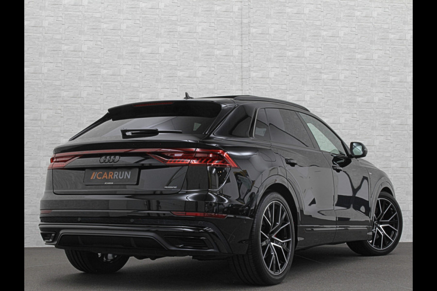 Audi Q8 60e 462PK Competition | #RS-Stoelen | Carbon | Panorama | ACC | 360 Camera | B&O Sound | Trekhaak | Matrix-LED | Sfeerverlichting | Memory | Stuurverwarming | Stoelverwarming V+A | Zonwering | ISO-Glas | Leder Dashboard | 3-Zone Clima | Carplay |