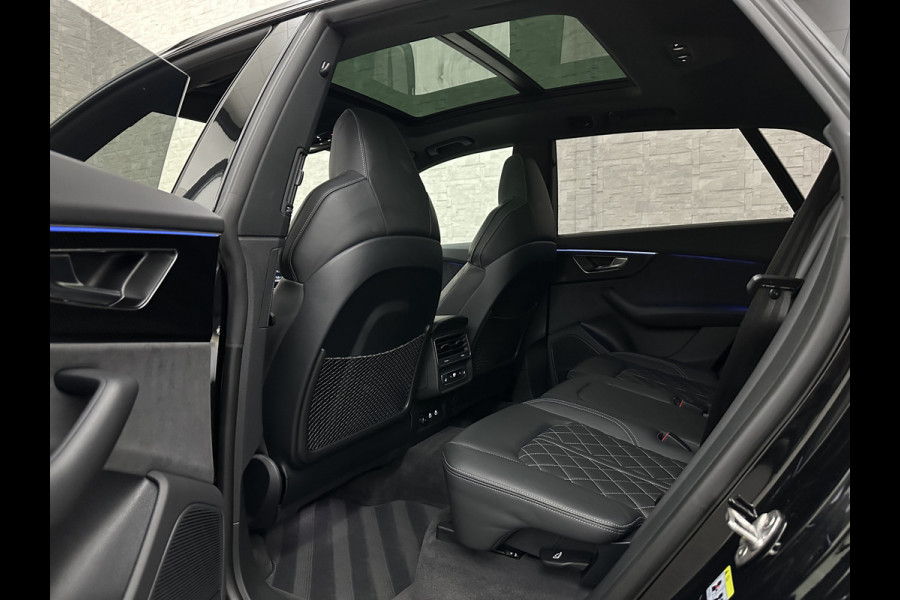 Audi Q8 60e 462PK Competition | #RS-Stoelen | Carbon | Panorama | ACC | 360 Camera | B&O Sound | Trekhaak | Matrix-LED | Sfeerverlichting | Memory | Stuurverwarming | Stoelverwarming V+A | Zonwering | ISO-Glas | Leder Dashboard | 3-Zone Clima | Carplay |