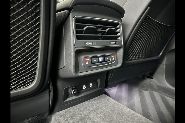 Audi Q8 60e 462PK Competition | #RS-Stoelen | Carbon | Panorama | ACC | 360 Camera | B&O Sound | Trekhaak | Matrix-LED | Sfeerverlichting | Memory | Stuurverwarming | Stoelverwarming V+A | Zonwering | ISO-Glas | Leder Dashboard | 3-Zone Clima | Carplay |