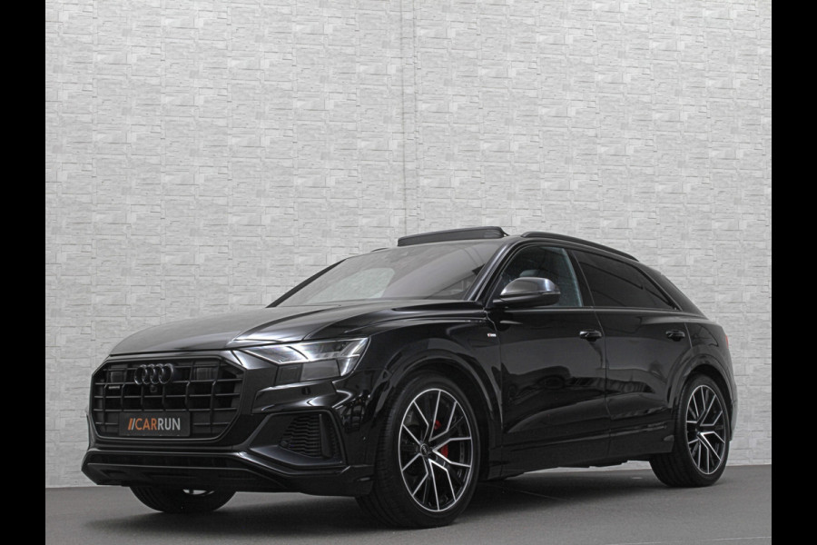 Audi Q8 60e 462PK Competition | #RS-Stoelen | Carbon | Panorama | ACC | 360 Camera | B&O Sound | Trekhaak | Matrix-LED | Sfeerverlichting | Memory | Stuurverwarming | Stoelverwarming V+A | Zonwering | ISO-Glas | Leder Dashboard | 3-Zone Clima | Carplay |