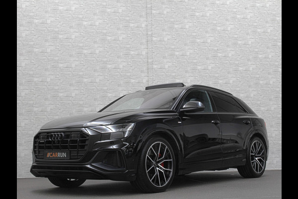 Audi Q8 60e 462PK Competition | #RS-Stoelen | Carbon | Panorama | ACC | 360 Camera | B&O Sound | Trekhaak | Matrix-LED | Sfeerverlichting | Memory | Stuurverwarming | Stoelverwarming V+A | Zonwering | ISO-Glas | Leder Dashboard | 3-Zone Clima | Carplay |