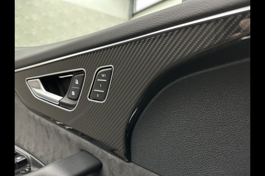 Audi Q8 60e 462PK Competition | #RS-Stoelen | Carbon | Panorama | ACC | 360 Camera | B&O Sound | Trekhaak | Matrix-LED | Sfeerverlichting | Memory | Stuurverwarming | Stoelverwarming V+A | Zonwering | ISO-Glas | Leder Dashboard | 3-Zone Clima | Carplay |