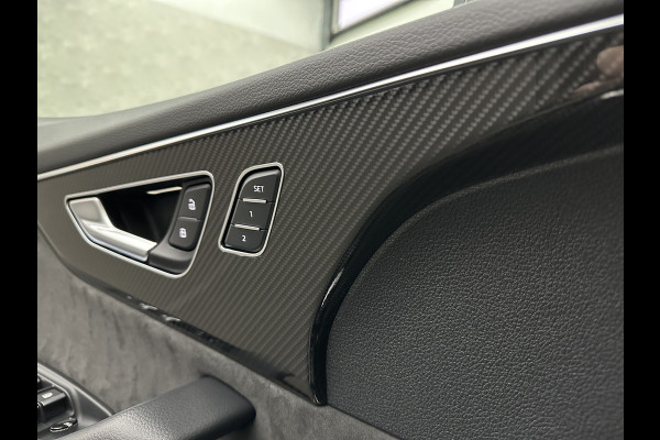 Audi Q8 60e 462PK Competition | #RS-Stoelen | Carbon | Panorama | ACC | 360 Camera | B&O Sound | Trekhaak | Matrix-LED | Sfeerverlichting | Memory | Stuurverwarming | Stoelverwarming V+A | Zonwering | ISO-Glas | Leder Dashboard | 3-Zone Clima | Carplay |