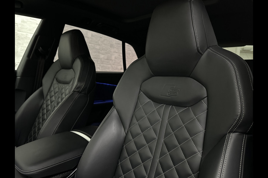 Audi Q8 60e 462PK Competition | #RS-Stoelen | Carbon | Panorama | ACC | 360 Camera | B&O Sound | Trekhaak | Matrix-LED | Sfeerverlichting | Memory | Stuurverwarming | Stoelverwarming V+A | Zonwering | ISO-Glas | Leder Dashboard | 3-Zone Clima | Carplay |