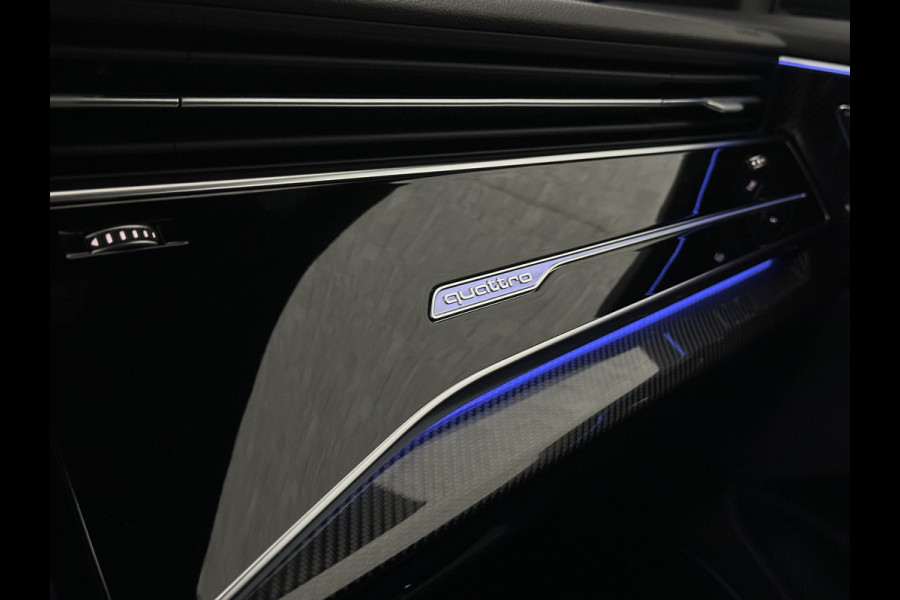Audi Q8 60e 462PK Competition | #RS-Stoelen | Carbon | Panorama | ACC | 360 Camera | B&O Sound | Trekhaak | Matrix-LED | Sfeerverlichting | Memory | Stuurverwarming | Stoelverwarming V+A | Zonwering | ISO-Glas | Leder Dashboard | 3-Zone Clima | Carplay |