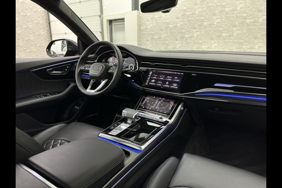 Audi Q8 60e 462PK Competition | #RS-Stoelen | Carbon | Panorama | ACC | 360 Camera | B&O Sound | Trekhaak | Matrix-LED | Sfeerverlichting | Memory | Stuurverwarming | Stoelverwarming V+A | Zonwering | ISO-Glas | Leder Dashboard | 3-Zone Clima | Carplay |