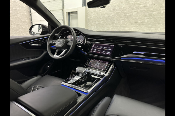 Audi Q8 60e 462PK Competition | #RS-Stoelen | Carbon | Panorama | ACC | 360 Camera | B&O Sound | Trekhaak | Matrix-LED | Sfeerverlichting | Memory | Stuurverwarming | Stoelverwarming V+A | Zonwering | ISO-Glas | Leder Dashboard | 3-Zone Clima | Carplay |