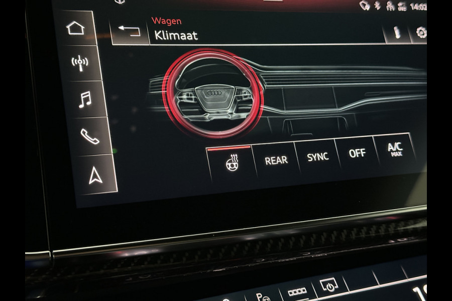 Audi Q8 60e 462PK Competition | #RS-Stoelen | Carbon | Panorama | ACC | 360 Camera | B&O Sound | Trekhaak | Matrix-LED | Sfeerverlichting | Memory | Stuurverwarming | Stoelverwarming V+A | Zonwering | ISO-Glas | Leder Dashboard | 3-Zone Clima | Carplay |