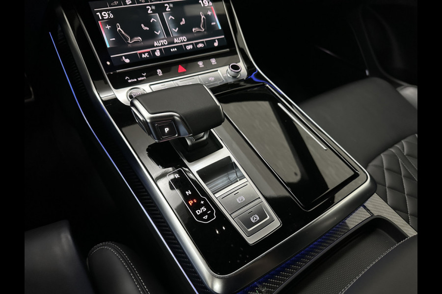 Audi Q8 60e 462PK Competition | #RS-Stoelen | Carbon | Panorama | ACC | 360 Camera | B&O Sound | Trekhaak | Matrix-LED | Sfeerverlichting | Memory | Stuurverwarming | Stoelverwarming V+A | Zonwering | ISO-Glas | Leder Dashboard | 3-Zone Clima | Carplay |