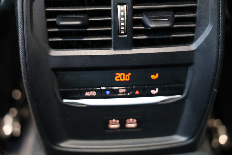 BMW 3 Serie 318i Business Edition AVM SPORTLEDER NAVI CARPLAY DIGI DASH '21
