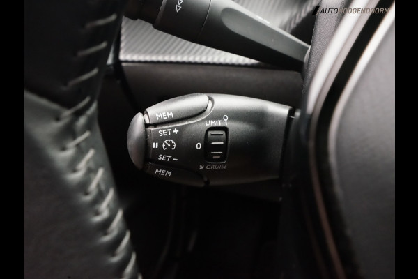 Peugeot 2008 1.2 PureTech Blue Lease Allure Luxe (ACHTERUITRIJCAMERA,CRUISE,3D-COCKPIT,LM-VELGEN,APPLE CARPLAY,PDC,TOPCONDITIE)
