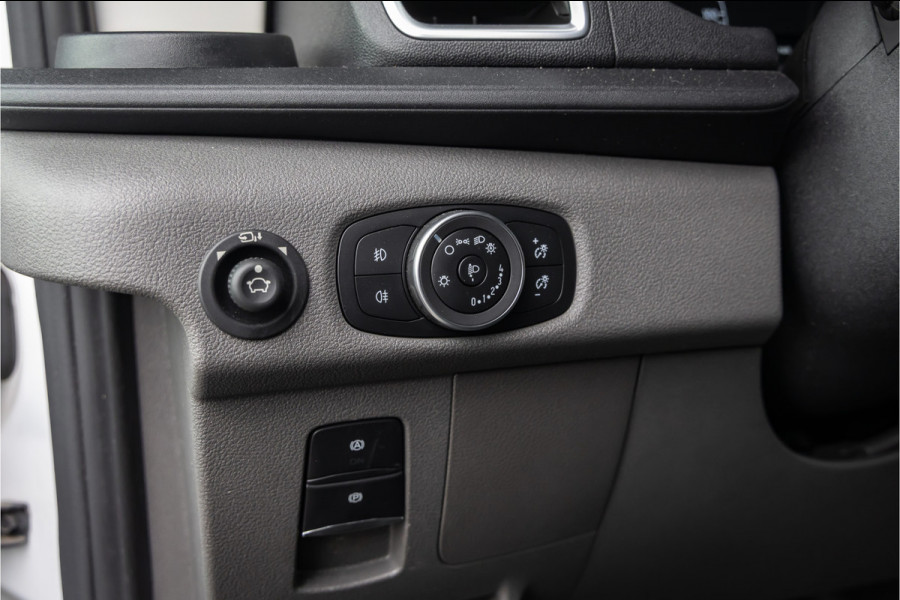 Ford E-Transit Bakwagen met laadklep Rolstops