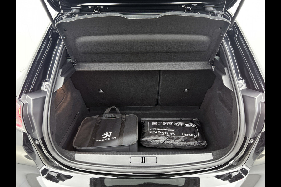 Peugeot e-208 EV Allure 50 kWh(NL-auto, Goed OndH, Camera, Carplay, StoelV, Lane Assist, Navi, Climate Con, Etc)