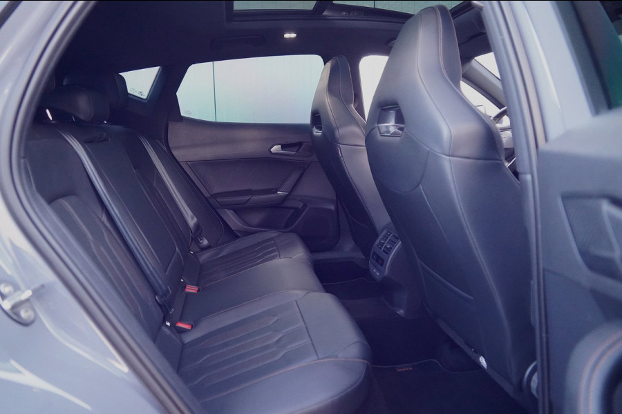 CUPRA Formentor 1.4 e-Hybrid Performance / Maxton design / Elek. Trekhaak / Pano / SOH 89,5 % / / Camera / Carplay