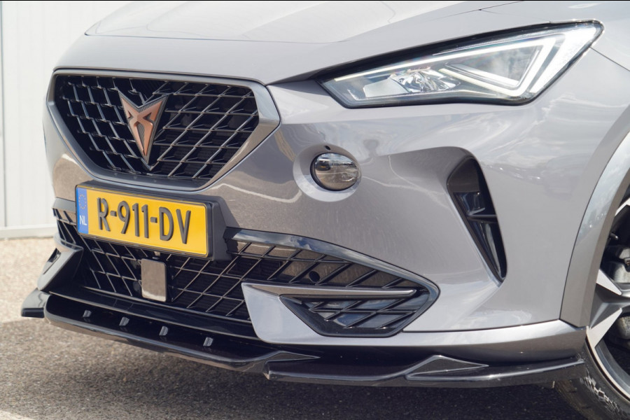 CUPRA Formentor 1.4 e-Hybrid Performance / Maxton design / Elek. Trekhaak / Pano / SOH 89,5 % / / Camera / Carplay