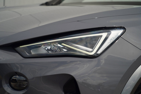 CUPRA Formentor 1.4 e-Hybrid Performance / Maxton design / Elek. Trekhaak / Pano / SOH 89,5 % / / Camera / Carplay