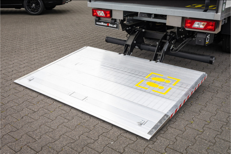 Ford E-Transit Bakwagen met laadklep Rolstops