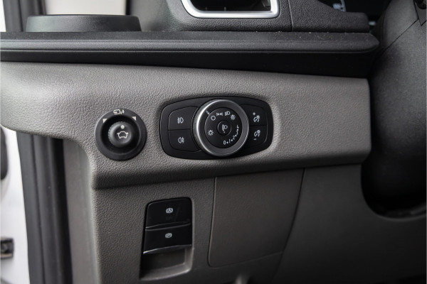 Ford E-Transit Bakwagen met laadklep Rolstops
