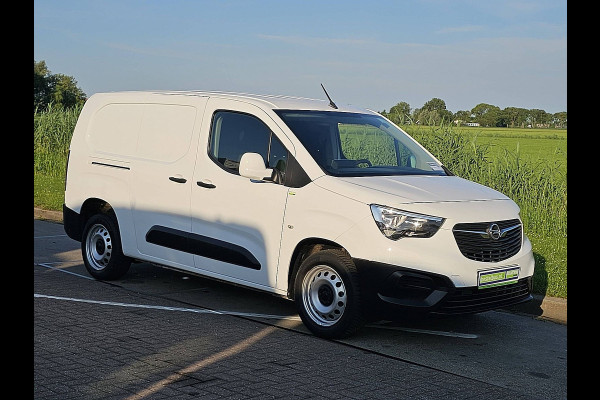 Opel Combo 1.5D L2H1 Edition 102PK Cruise control Airco Euro6 NAP Navi Oh-Historie 1e Eigenaar