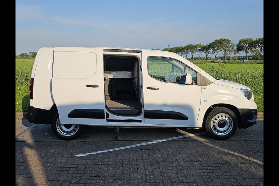 Opel Combo 1.5D L2H1 Edition 102PK Cruise control Airco Euro6 NAP Navi Oh-Historie 1e Eigenaar