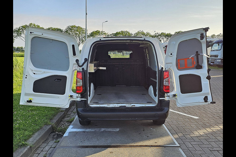Opel Combo 1.5D L2H1 Edition 102PK Cruise control Airco Euro6 NAP Navi Oh-Historie 1e Eigenaar