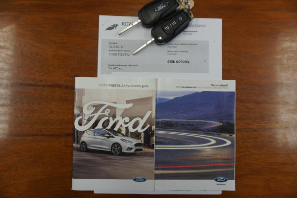 Ford Fiesta 1.0 EcoB.95PK Titanium X/Navigatie/Apple CarPlay/ Winterpakket/Dealeronderhouden