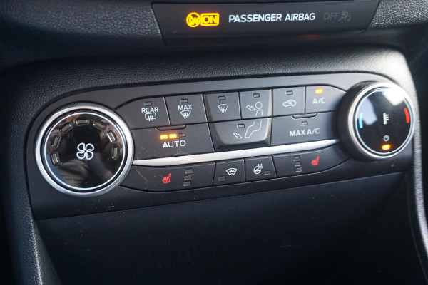 Ford Fiesta 1.0 EcoB.95PK Titanium X/Navigatie/Apple CarPlay/ Winterpakket/Dealeronderhouden