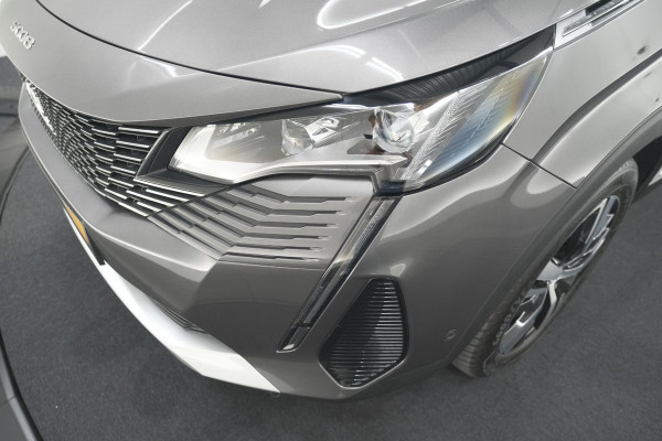 Peugeot 5008 PureTech 130 EAT8 GT | 7 Zitplaatsen | Schuif-/Kanteldak | Camera | Adaptieve Cruise Control