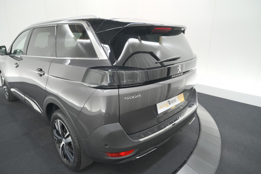 Peugeot 5008 PureTech 130 EAT8 GT | 7 Zitplaatsen | Schuif-/Kanteldak | Camera | Adaptieve Cruise Control
