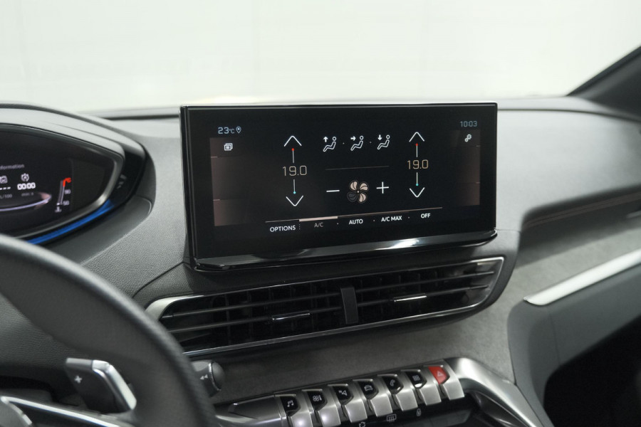 Peugeot 5008 PureTech 130 EAT8 GT | 7 Zitplaatsen | Schuif-/Kanteldak | Camera | Adaptieve Cruise Control