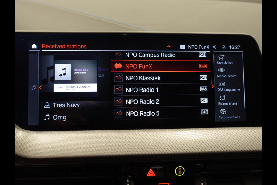 BMW 1-serie 118i M-Sport Automaat Digitale Cockpit Climate control Stoel verwarming LED  Sfeer verlichting Lichtmetalen velgen Navigatie Apple carplay/ Android auto Parkeersensoren
