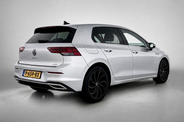 Volkswagen Golf 1.5 eTSI Business+(Goed OnderH, Stoelmassage, StoelV, Camera, Carplay, Navi, Addapt Cruise, Etc)