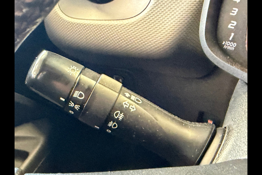 Peugeot 108 5 Drs. 1.0 e-VTi Active START/STOP AIRCO BLUETOOTH ELEKTR. RAMEN AUX USB
