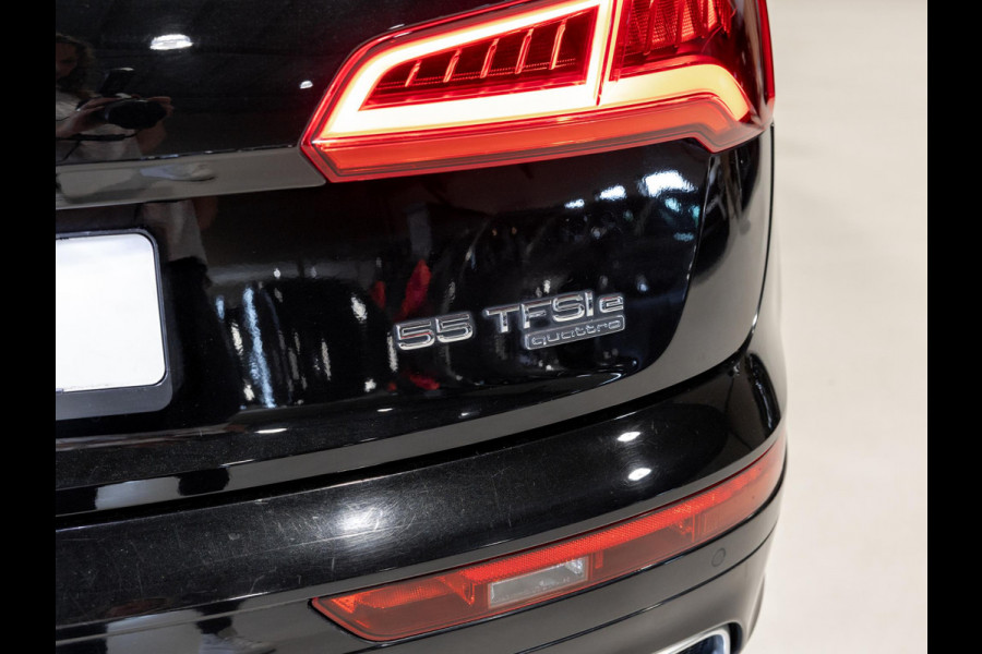 Audi Q5 55 TFSI e S-Line edition / 367pk / Panorama dak / Trekhaak / Leder / Achteruitrij camera /