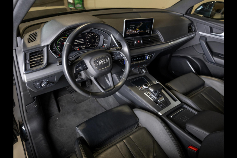 Audi Q5 55 TFSI e S-Line edition / 367pk / Panorama dak / Trekhaak / Leder / Achteruitrij camera /