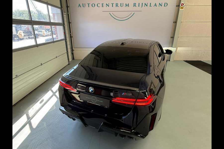 BMW 5 Serie M5 Automaat, Carbon pakket, keramische remmen, HUD, Bowers & Wilkins, M Multifunctionele Stoelen