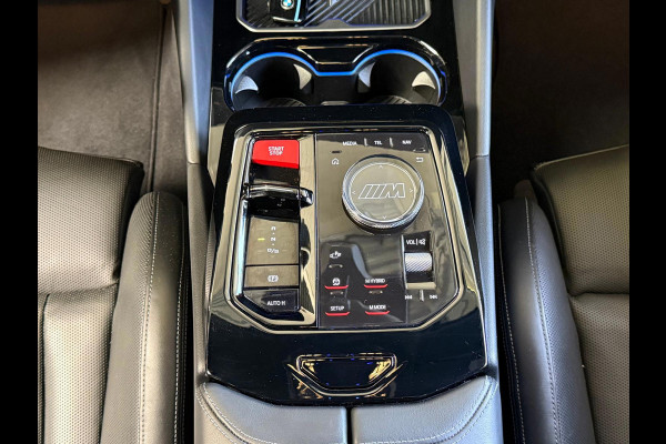 BMW 5 Serie M5 Automaat, Carbon pakket, keramische remmen, HUD, Bowers & Wilkins, M Multifunctionele Stoelen