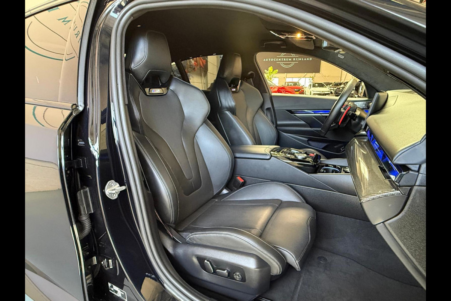 BMW 5 Serie M5 Automaat, Carbon pakket, keramische remmen, HUD, Bowers & Wilkins, M Multifunctionele Stoelen