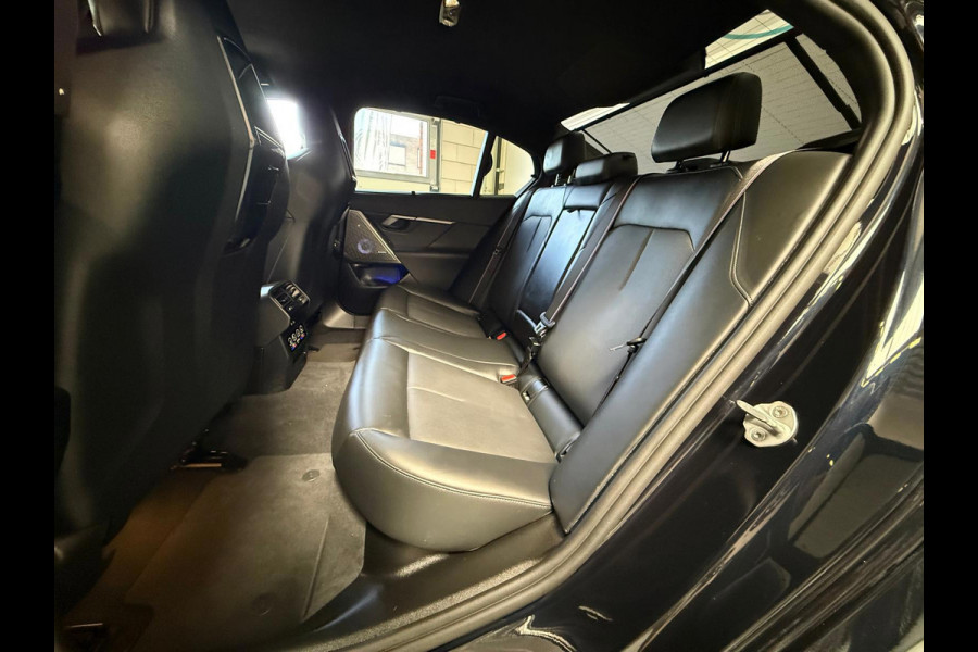 BMW 5 Serie M5 Automaat, Carbon pakket, keramische remmen, HUD, Bowers & Wilkins, M Multifunctionele Stoelen