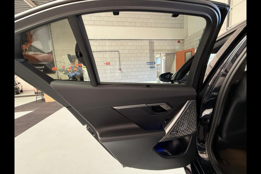 BMW 5 Serie M5 Automaat, Carbon pakket, keramische remmen, HUD, Bowers & Wilkins, M Multifunctionele Stoelen