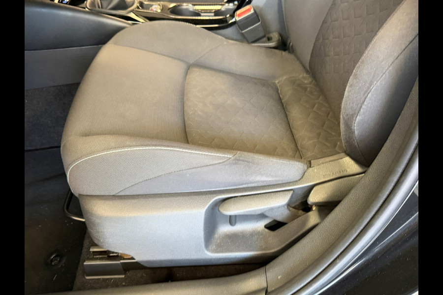 Toyota Corolla 1.2 Turbo First Edition CAMERA PDC AIRCO CRUISE LANE-ASSIST KEYLESS-GO BLUETOOTH MIRRORCAST START-STOP AUTO-HOLD