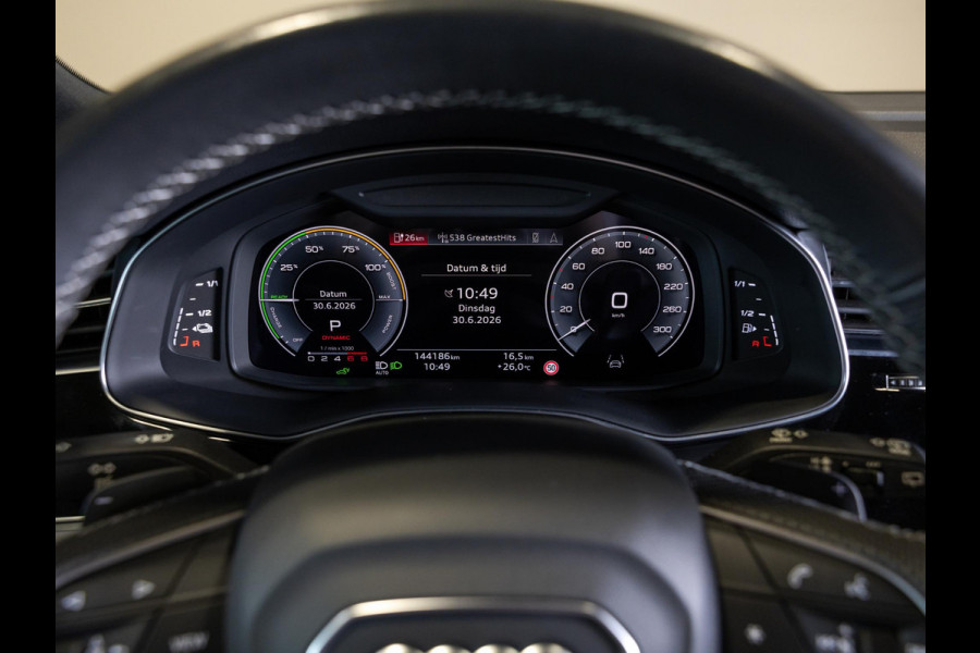 Audi Q7 60 TFSI e quattro 2x S-Line Competition / 456pk / Rondomzicht camera / Elektrische stoelverstelling met geheugen /