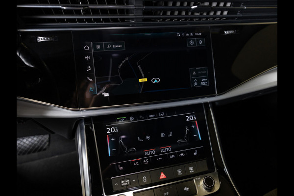 Audi Q7 60 TFSI e quattro 2x S-Line Competition / 456pk / Rondomzicht camera / Elektrische stoelverstelling met geheugen /