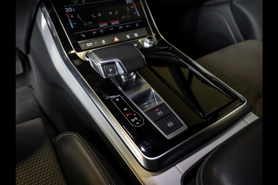 Audi Q7 60 TFSI e quattro 2x S-Line Competition / 456pk / Rondomzicht camera / Elektrische stoelverstelling met geheugen /