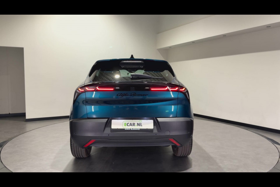 Alfa Romeo junior Elettrica 54 kWh | Cruise Control Adaptief | LED lampen |