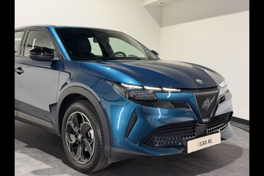 Alfa Romeo junior Elettrica 54 kWh | Cruise Control Adaptief | LED lampen |