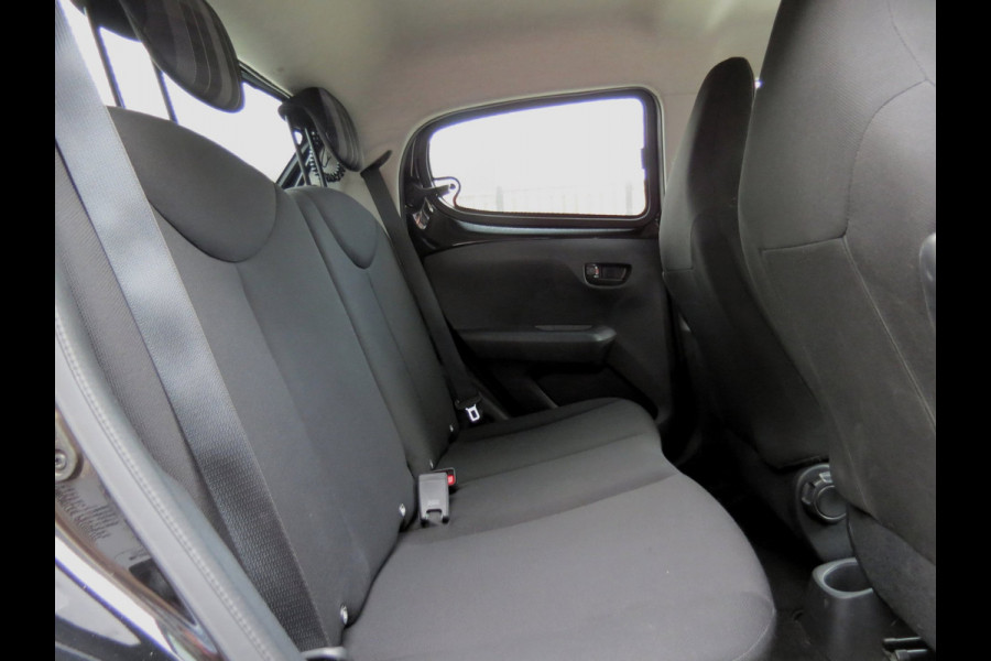 Peugeot 108 1.0 e-VTi Active 5-DRS | AIRCO | ALL-SEASON BANDEN | BLUETOOTH | ORIGINEEL NEDERLANDSE AUTO |