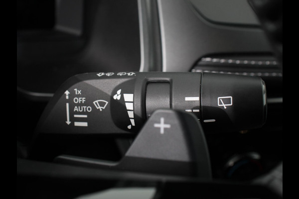 Nissan QASHQAI 1.3 MHEV Automaat N-Connecta Navigatie Climate Control Sfeerverlichting Camera 360 Led Dab verwarmde voorstoelen Adaptieve Cruise Control Digitale Cockpit Lichtmetalen Velgen