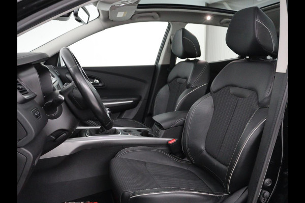Renault Kadjar 1.2 TCe Bose Panoramadak | Bluetooth | Cruise control | Climate control | Stoelverwarming | Bose Audio | Achteruitrij camera | Parkeersensoren | Navigatie